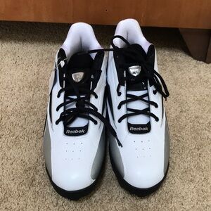 Mens Reebok Nfl Cleats for Sale up to 90% Off: Poshmark display picture 1